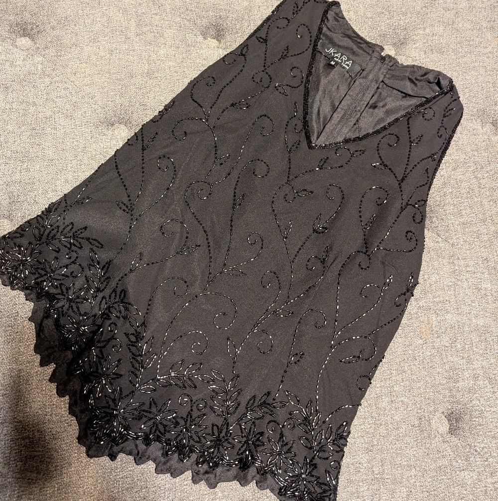 JKARA New York Beaded Top Black Size M Blouse Sleeveless Scalloped Party